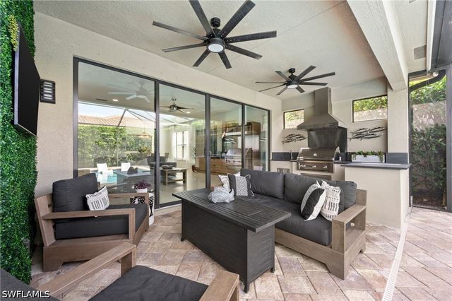3551 Beaufort CT, Naples, FL 34119