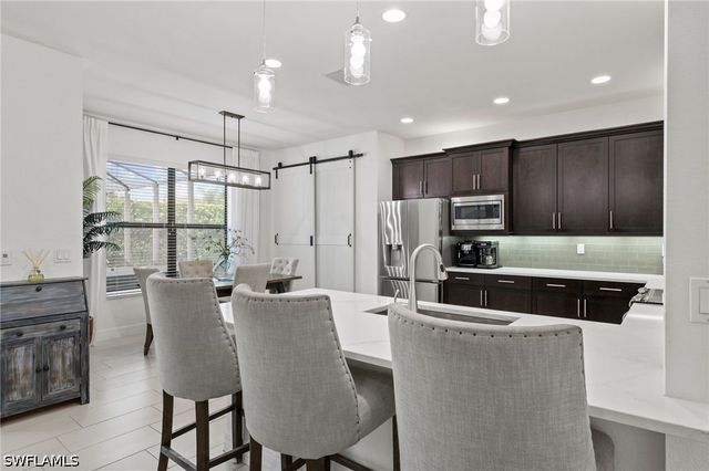 3551 Beaufort CT, Naples, FL 34119