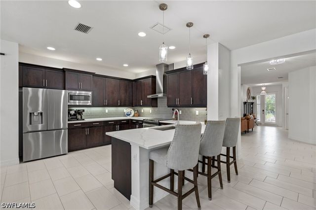 3551 Beaufort CT, Naples, FL 34119