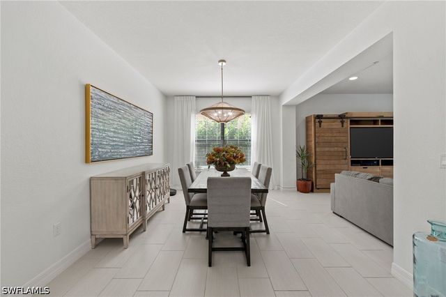 3551 Beaufort CT, Naples, FL 34119