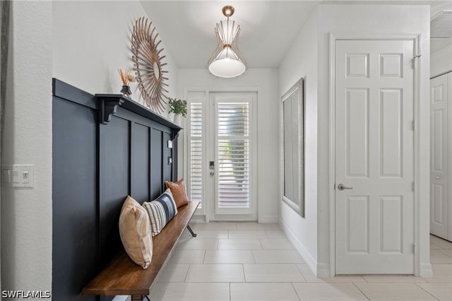 3551 Beaufort CT, Naples, FL 34119