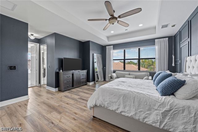 3551 Beaufort CT, Naples, FL 34119