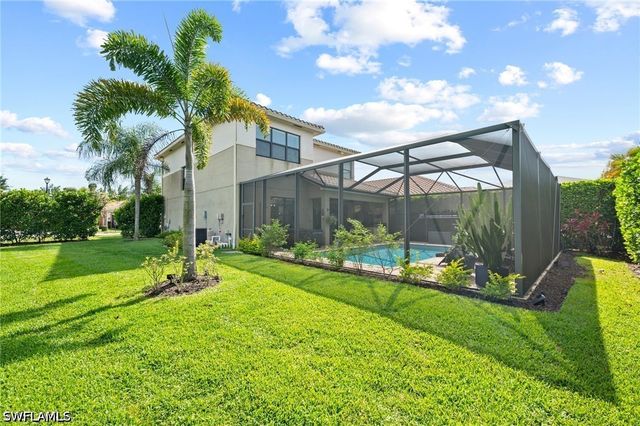 3551 Beaufort CT, Naples, FL 34119