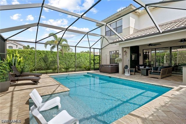 3551 Beaufort CT, Naples, FL 34119