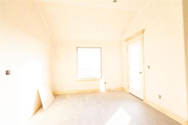 8224 Mountain Oak Drive, Edmond, OK 73034