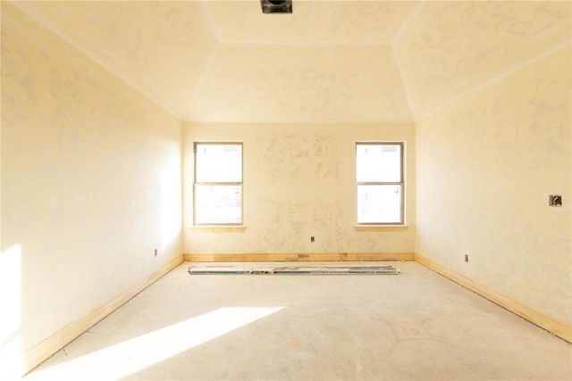 8224 Mountain Oak Drive, Edmond, OK 73034