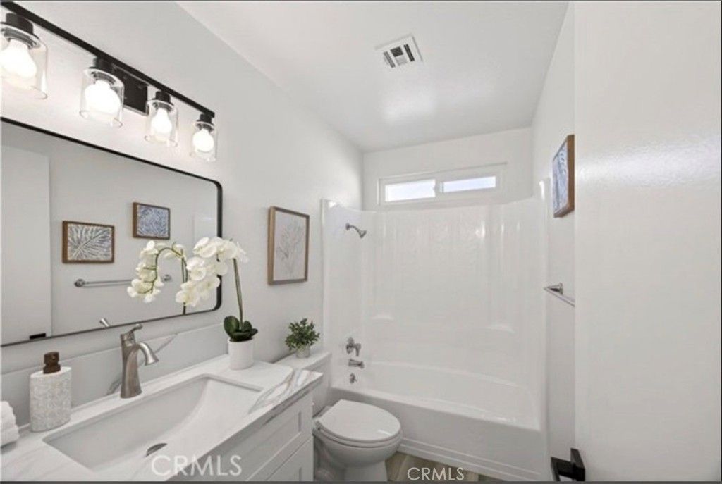 Image 15 of property listing at 26170 Lancaster, Sun City, CA 92586