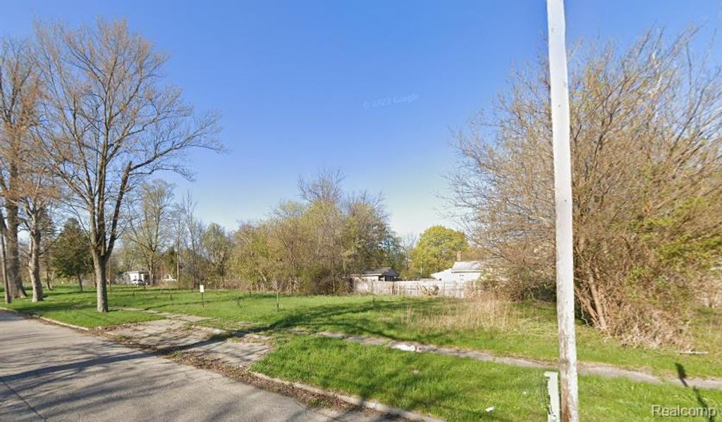 1103,1107,1111, S Park Avenue, Saginaw, MI 48601