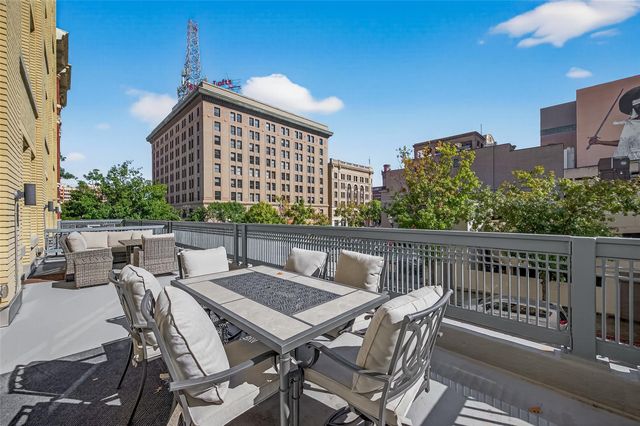 204 Travis Street 2B, Houston, TX 77002