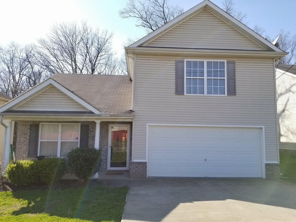 752 Holland Ridge Dr, La Vergne, TN 37086