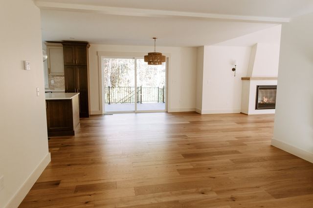 809 Chase Rd, Lunenburg, MA 01462