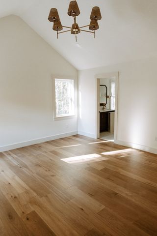 809 Chase Rd, Lunenburg, MA 01462
