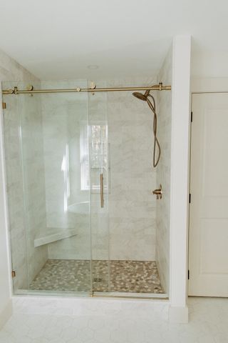 809 Chase Rd, Lunenburg, MA 01462