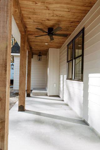 809 Chase Rd, Lunenburg, MA 01462