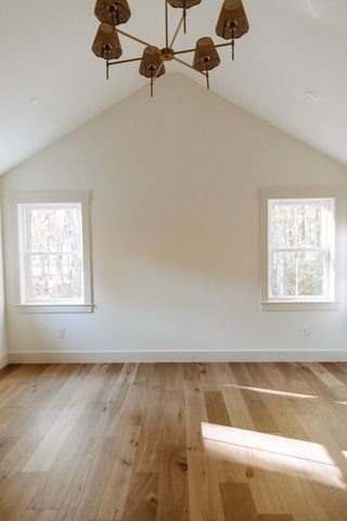 809 Chase Rd, Lunenburg, MA 01462