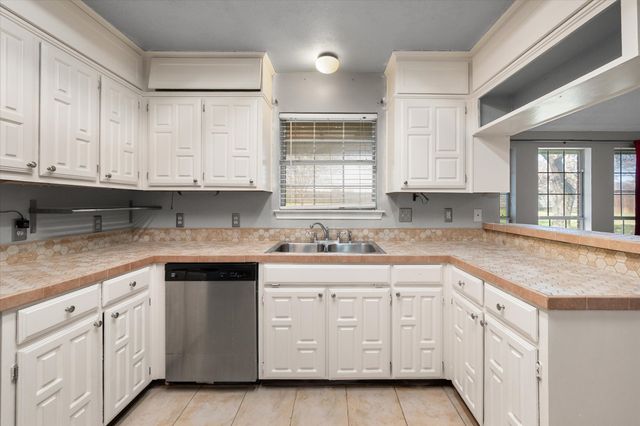 703 Buckboard Street, Ovilla, TX 75154