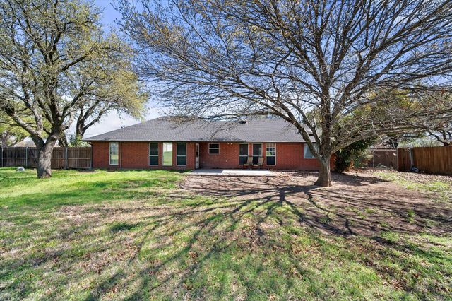 703 Buckboard Street, Ovilla, TX 75154