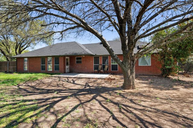 703 Buckboard Street, Ovilla, TX 75154
