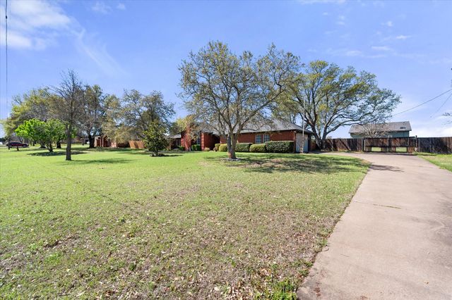 703 Buckboard Street, Ovilla, TX 75154