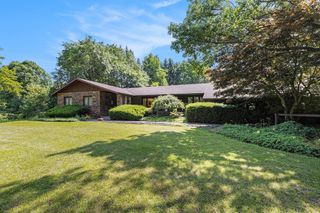 1687 W Willis Road, York Twp, MI 48176