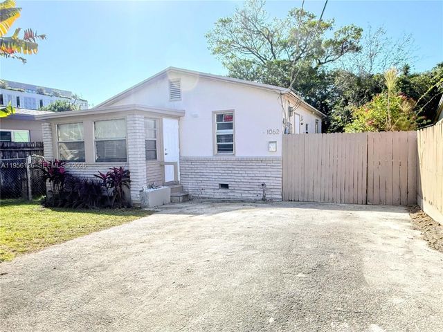 1062 NE 38th St Main, Oakland Park, FL 33334