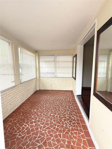 1062 NE 38th St Main, Oakland Park, FL 33334