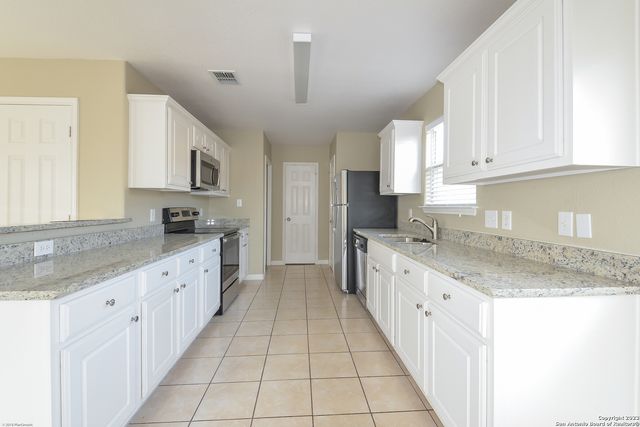 11023 Inner Canyon, San Antonio, TX 78252