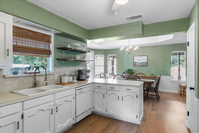 400 Vz County Road 1112, Grand Saline, TX 75140