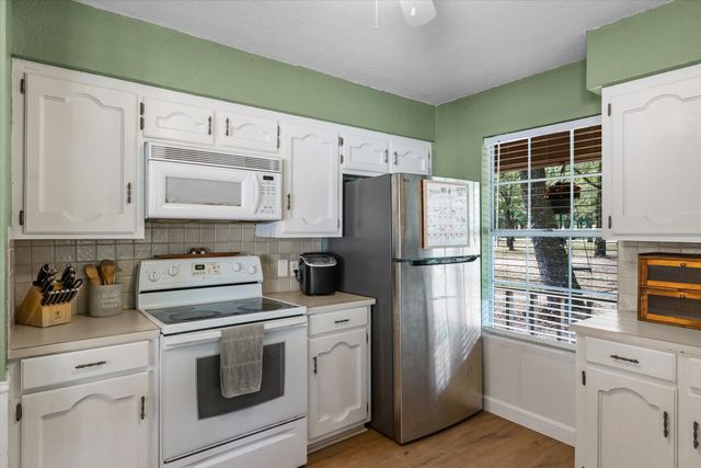 400 Vz County Road 1112, Grand Saline, TX 75140