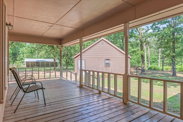400 Vz County Road 1112, Grand Saline, TX 75140