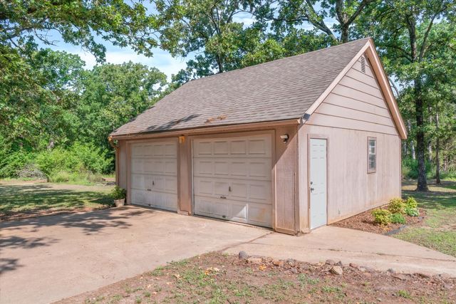 400 Vz County Road 1112, Grand Saline, TX 75140