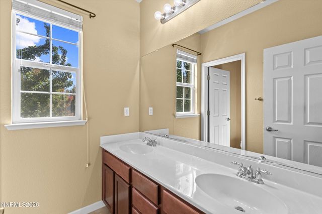 6993 Sacred Circle, Sparks, NV 89436