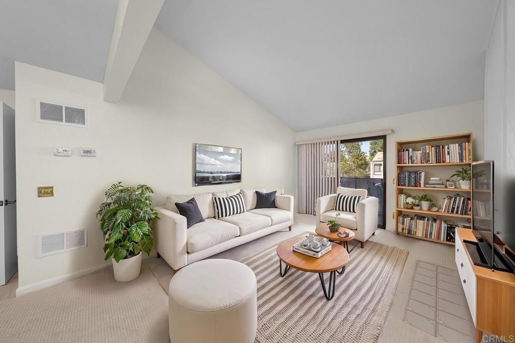 9130 Gramercy Dr 403, San Diego, CA 92123