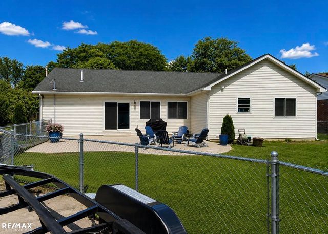 51571 Bedford Street, New Baltimore, MI 48047