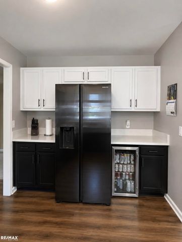 51571 Bedford Street, New Baltimore, MI 48047
