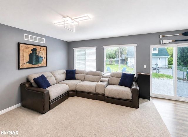 51571 Bedford Street, New Baltimore, MI 48047