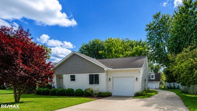 51571 Bedford Street, New Baltimore, MI 48047