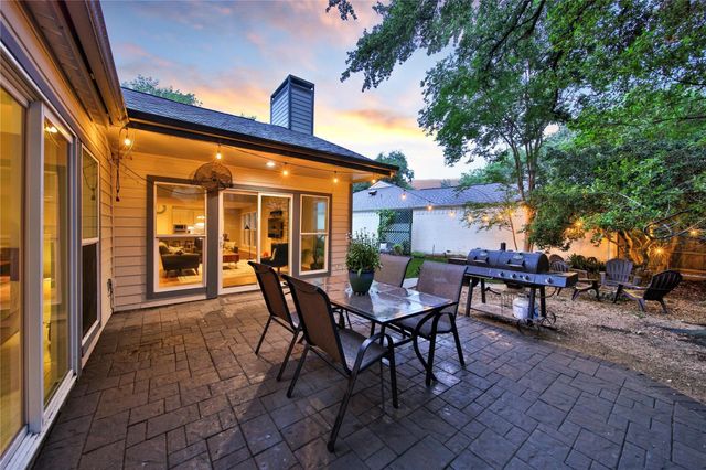 1363 Beaujolais Lane, Houston, TX 77077