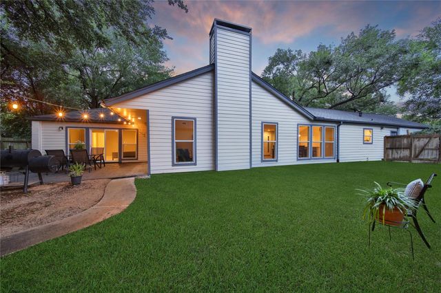 1363 Beaujolais Lane, Houston, TX 77077