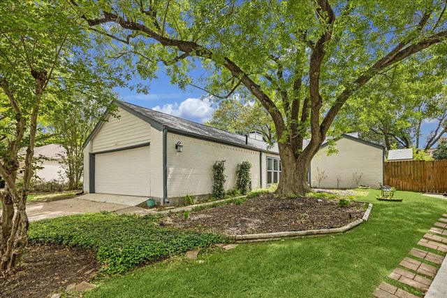 1363 Beaujolais Lane, Houston, TX 77077