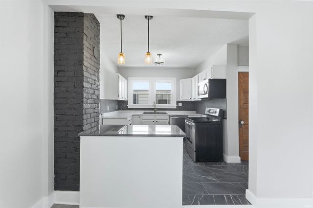 1326 Dodge Avenue, Fort Wayne, IN 46805