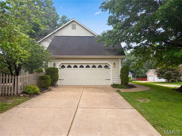 16201 Surfview Court, Grover, MO 63040