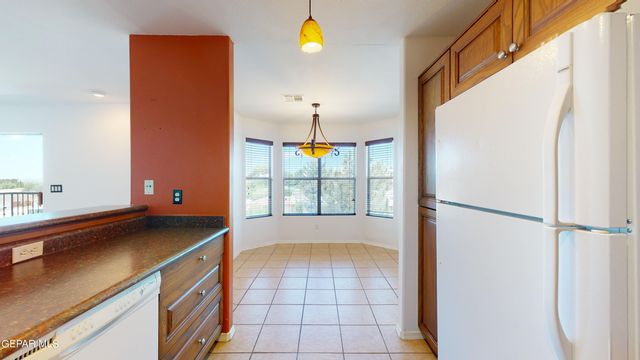 6256 ESCONDIDO Drive, El Paso, TX 79912