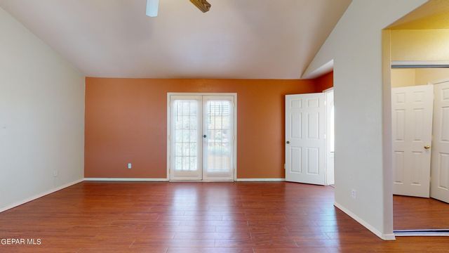 6256 ESCONDIDO Drive, El Paso, TX 79912