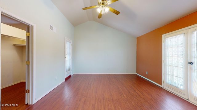 6256 ESCONDIDO Drive, El Paso, TX 79912