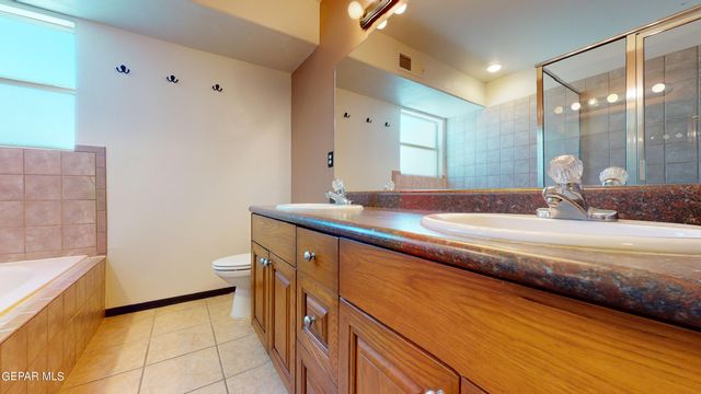 6256 ESCONDIDO Drive, El Paso, TX 79912