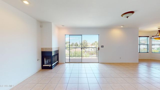6256 ESCONDIDO Drive, El Paso, TX 79912