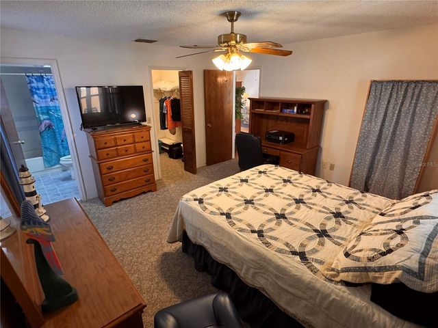 9289 92ND WAY, Seminole, FL 33777