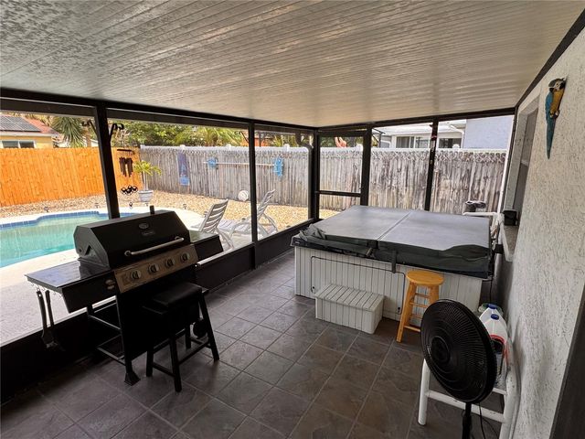 9289 92ND WAY, Seminole, FL 33777