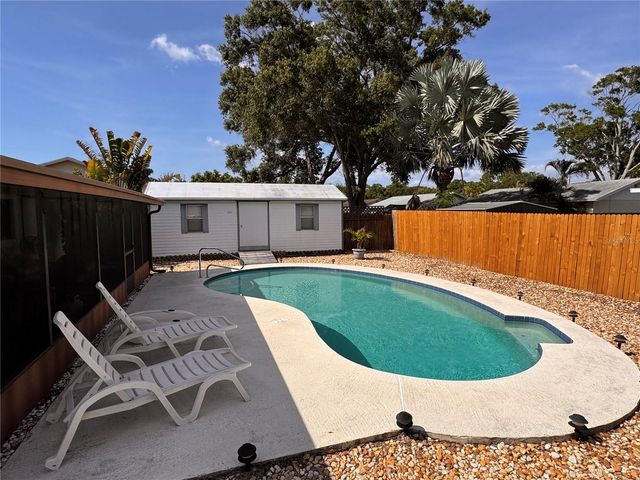 9289 92ND WAY, Seminole, FL 33777